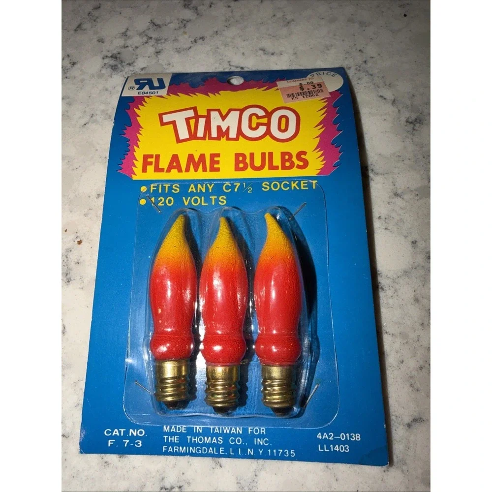 VINTAGE 1960s  TIMCO CANDLE FLAME CHRISTMAS BULBS  120V C 7.5 Taiwan NOS
